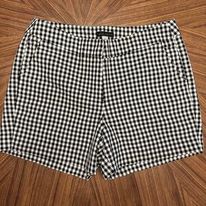 Willi Smith black/white mini gingham check shorts with pockets, size 10.